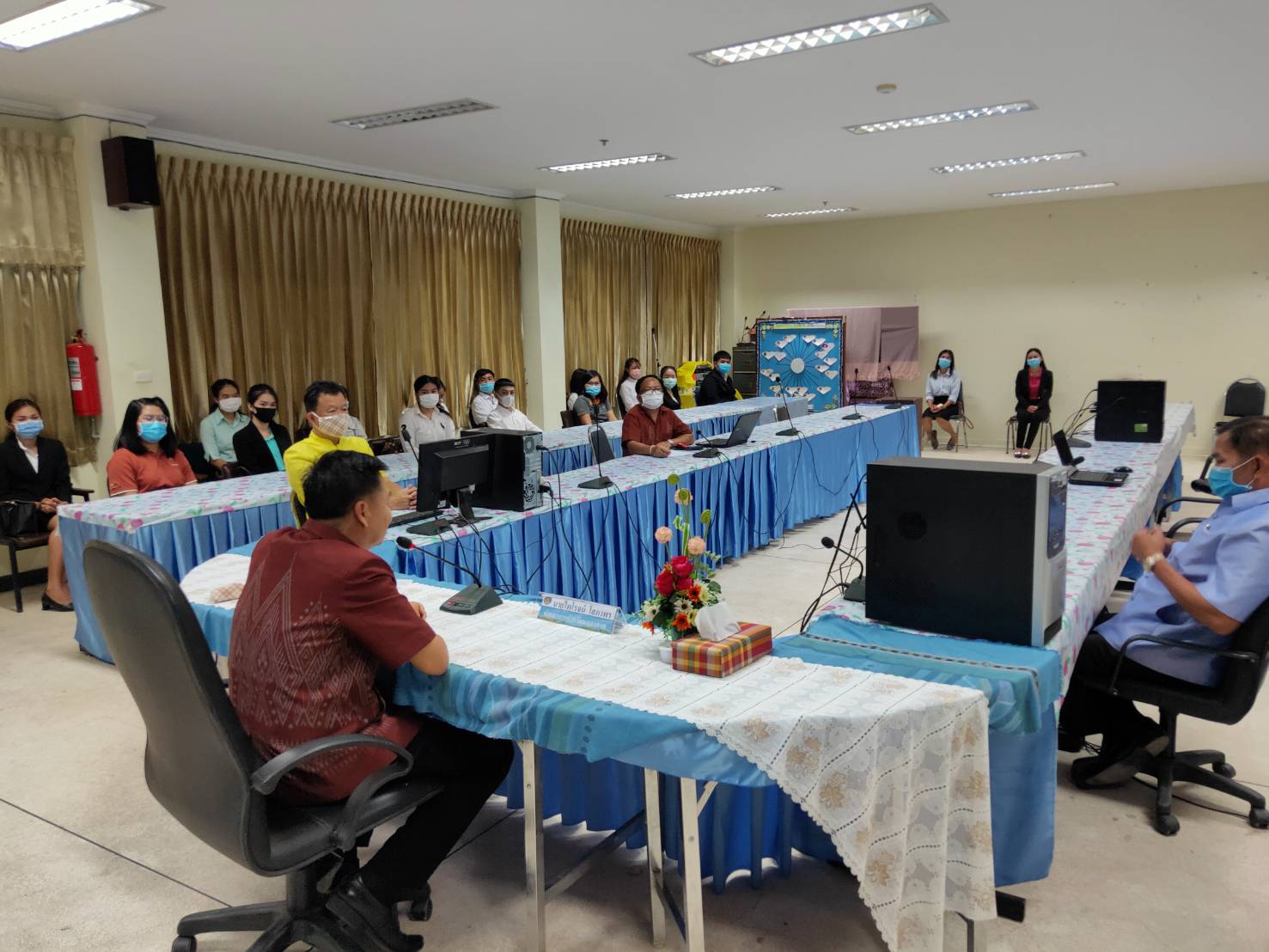 หนองคาย … คัดเลือกบุคคลเพื่อจ้างเอกชนดำเนินการ (บุคคลภายนอก) โครงการส่งเสริมนักการตลาดรุ่นใหม่ (OTOP) ตำแหน่ง นักการตลาดรุ่นใหม่ (OTOP) จำนวน 3 อัตรา