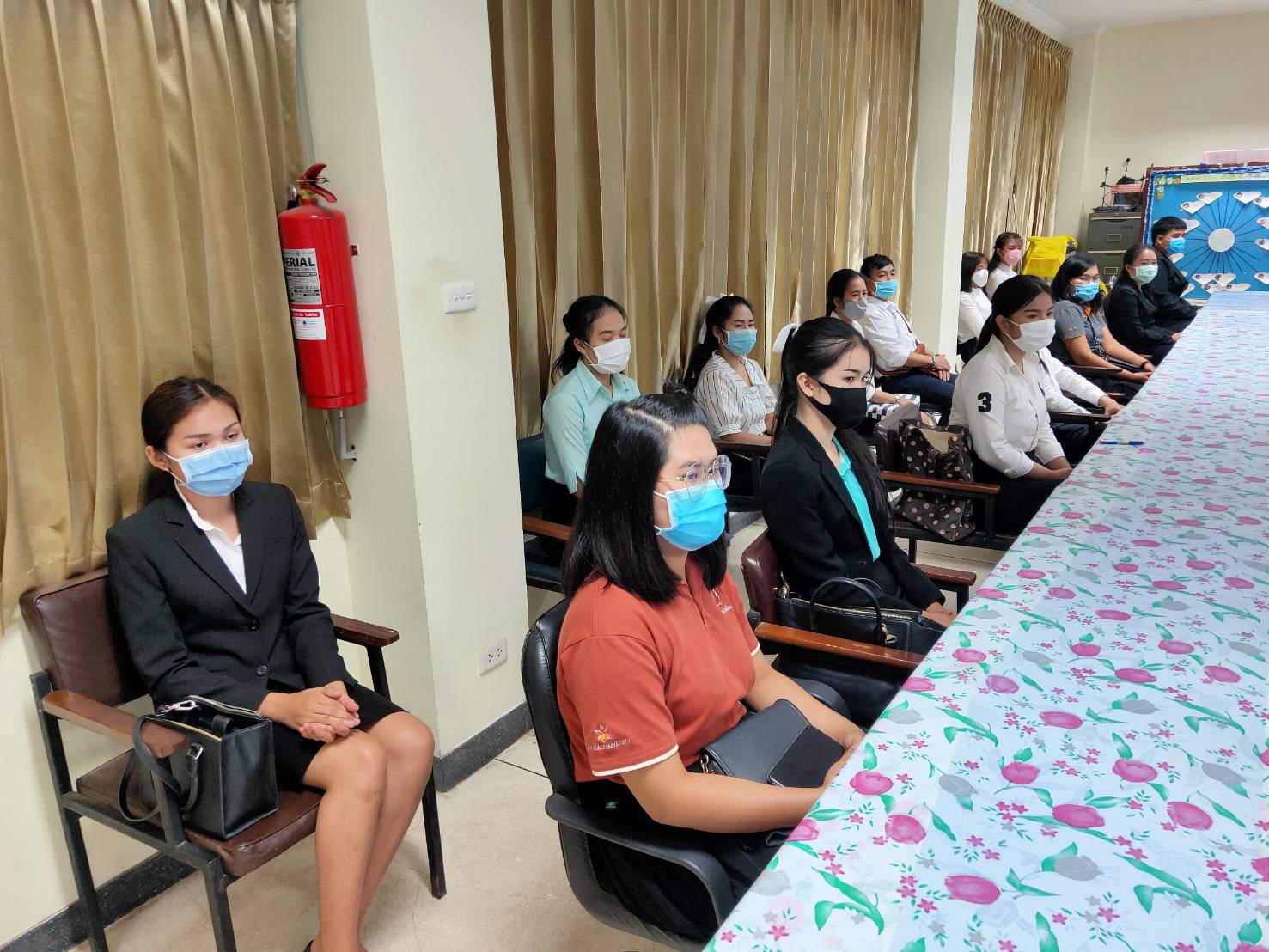 หนองคาย … คัดเลือกบุคคลเพื่อจ้างเอกชนดำเนินการ (บุคคลภายนอก) โครงการส่งเสริมนักการตลาดรุ่นใหม่ (OTOP) ตำแหน่ง นักการตลาดรุ่นใหม่ (OTOP) จำนวน 3 อัตรา