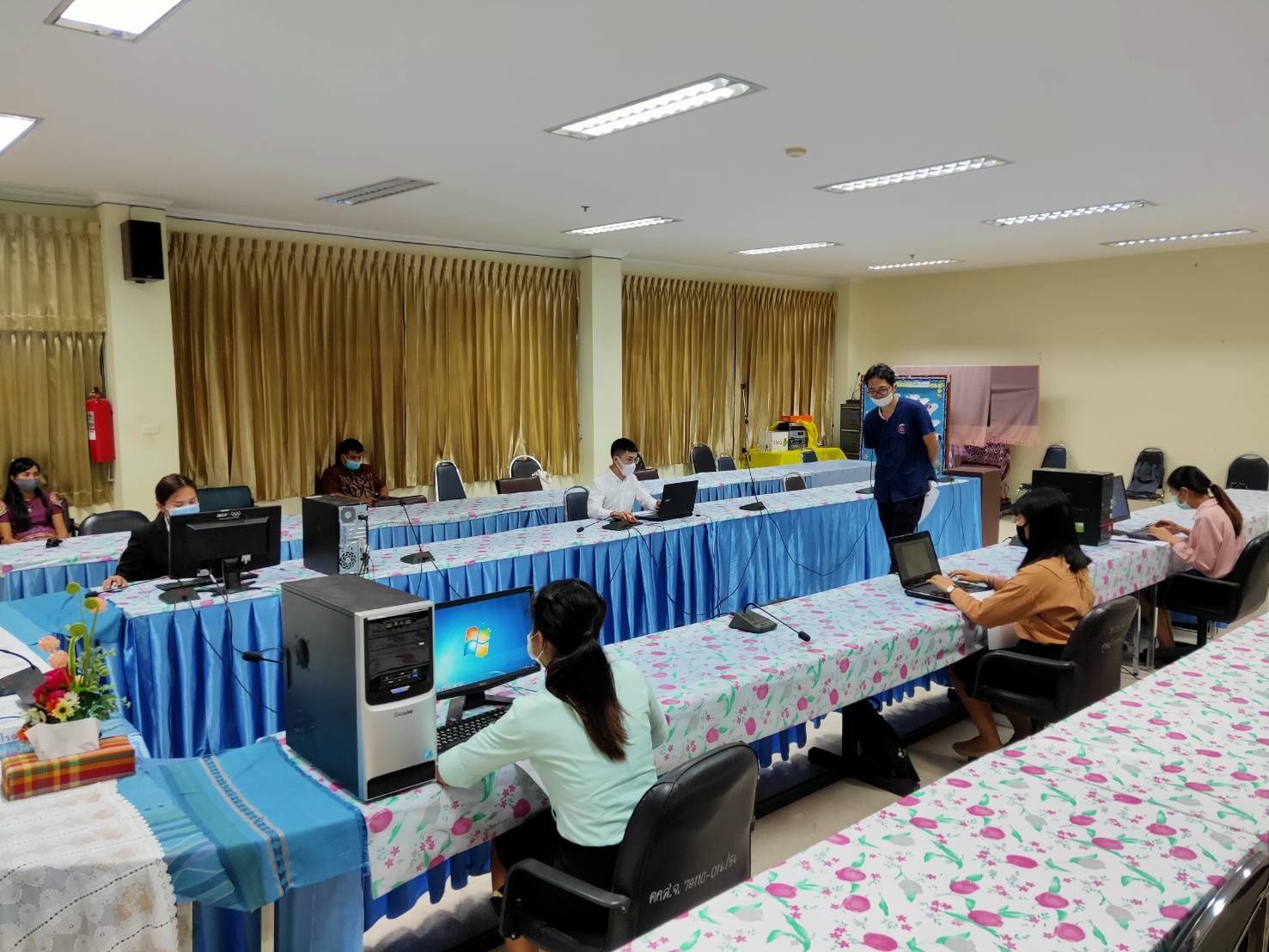 หนองคาย … คัดเลือกบุคคลเพื่อจ้างเอกชนดำเนินการ (บุคคลภายนอก) โครงการส่งเสริมนักการตลาดรุ่นใหม่ (OTOP) ตำแหน่ง นักการตลาดรุ่นใหม่ (OTOP) จำนวน 3 อัตรา