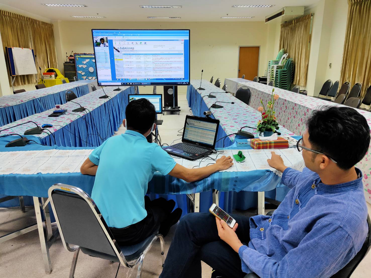 พช.หนองคาย ให้บริการข้อมูลข่าวสารทางไกล ผ่านระบบห้องประชุมออนไลน์ (Session call) ในประเด็นการใช้งานระบบ E-Submission