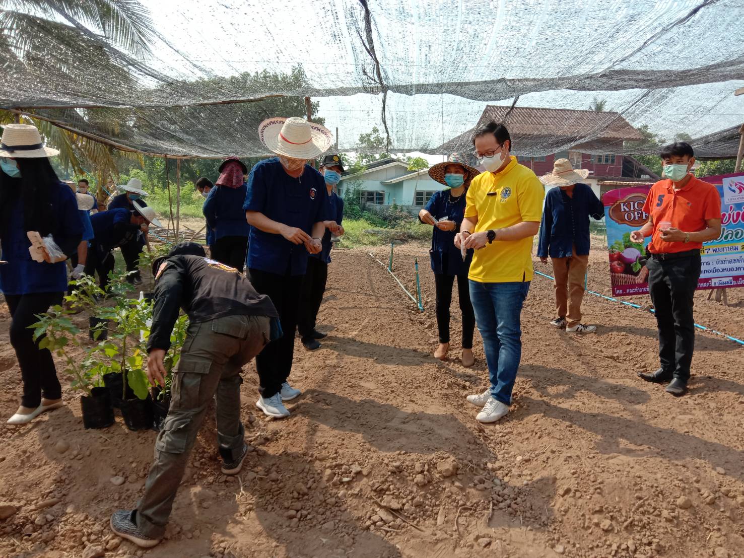 “พัฒนาการจังหวัดหนองคาย ร่วมกิจกรรมปลูกผัก และปลูกต้นไม้” โครงการปลูกป่าเฉลิมพระเกียรติ เนื่องในโอกาสมหามงคลพระราชพิธีบรมราชาภิเษกครบรอบ 1 ปี เพื่อถวายเป็นพระราชกุศลพระบาทสมเด็จพระปรเมนทรรามาธิบดีศรีสินทรมหาวชิราลงกรณ พระวชิรเกล้าเจ้าอยู่หัว