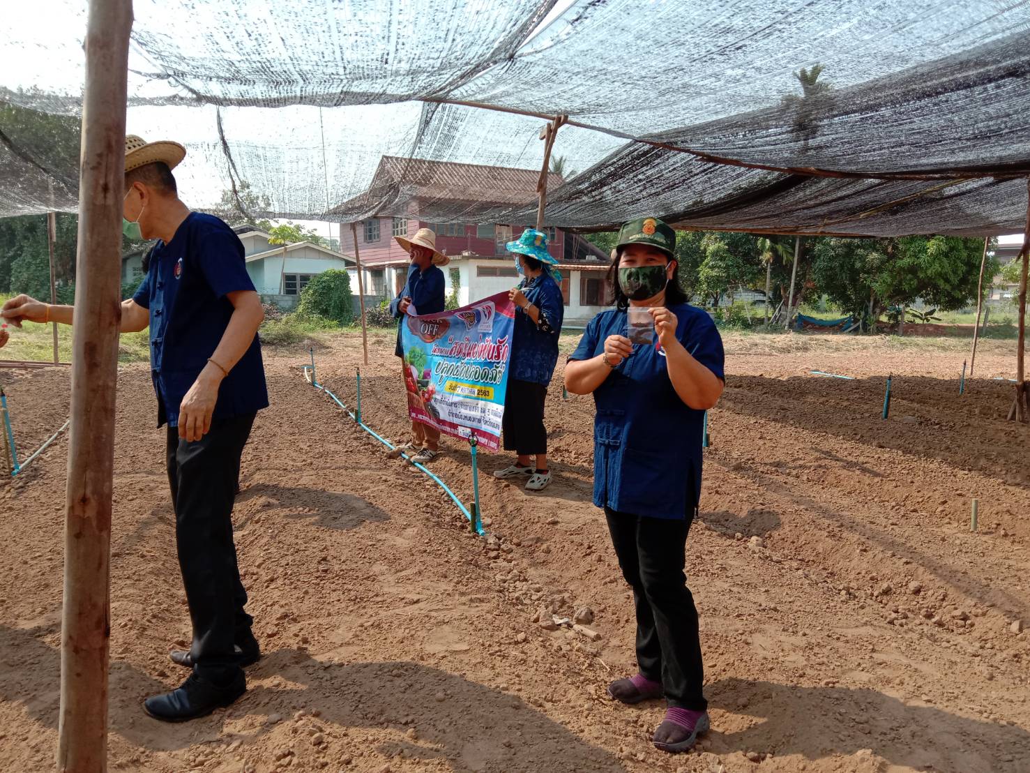 “พัฒนาการจังหวัดหนองคาย ร่วมกิจกรรมปลูกผัก และปลูกต้นไม้” โครงการปลูกป่าเฉลิมพระเกียรติ เนื่องในโอกาสมหามงคลพระราชพิธีบรมราชาภิเษกครบรอบ 1 ปี เพื่อถวายเป็นพระราชกุศลพระบาทสมเด็จพระปรเมนทรรามาธิบดีศรีสินทรมหาวชิราลงกรณ พระวชิรเกล้าเจ้าอยู่หัว