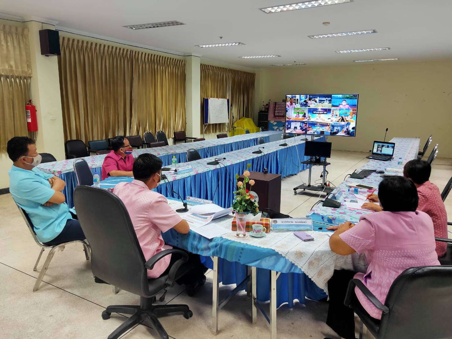 พช.หนองคาย ร่วมประชุมออนไลน์เพื่อรายงานภารกิจสำคัญ ในการประชุมเขต ตรวจราชการกรมการพัฒนาชุมชน เขตตรวจราชการที่ 10 กลุ่มจังหวัดภาคตะวันออกเฉียงเหนือตอนบน 1