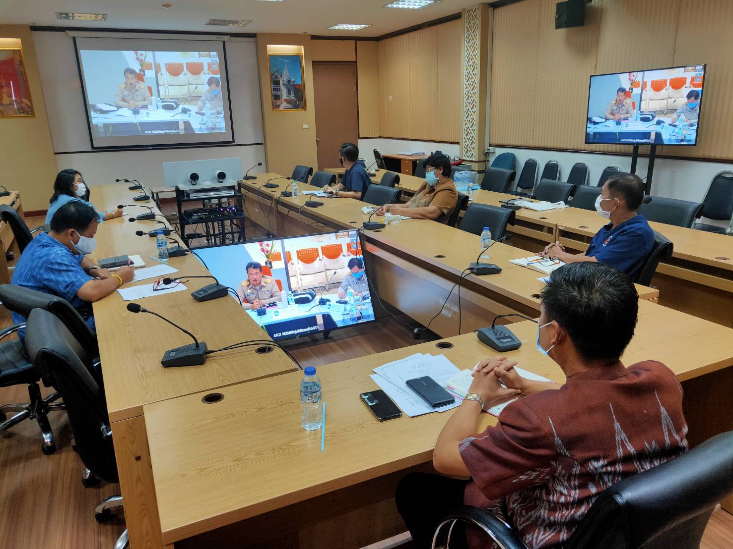 พช.หนองคาย รับชมการประชุมกรมการพัฒนาชุมชน ครั้งที่ 5/2563 ผ่านระบบ VCS กระทรวงมหาดไทย