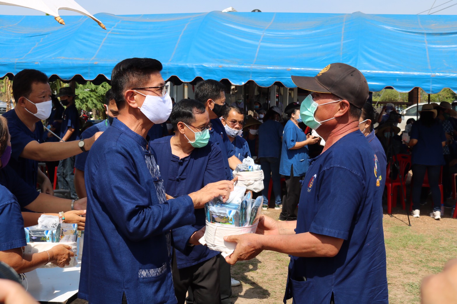 ? พช.หนองคาย ร่วมกับกองทุนพัฒนาบทบาทสตรีฯ จัดโครงการ “สตรีหนองคาย ชวนปลูกผัก ปลูกด้วยรัก แบ่งปันด้วยใจ ”