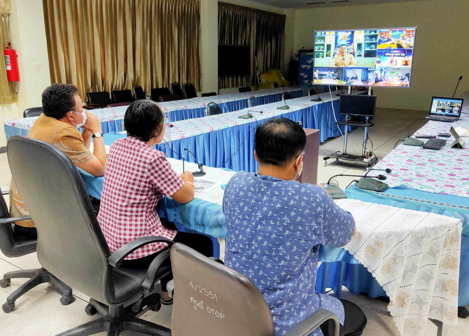 พช.หนองคาย ร่วมประชุมติดตามงานในภารกิจกรมการพัฒนาชุมชน จากผู้ตรวจราชการกรมการพัฒนาชุมชน
