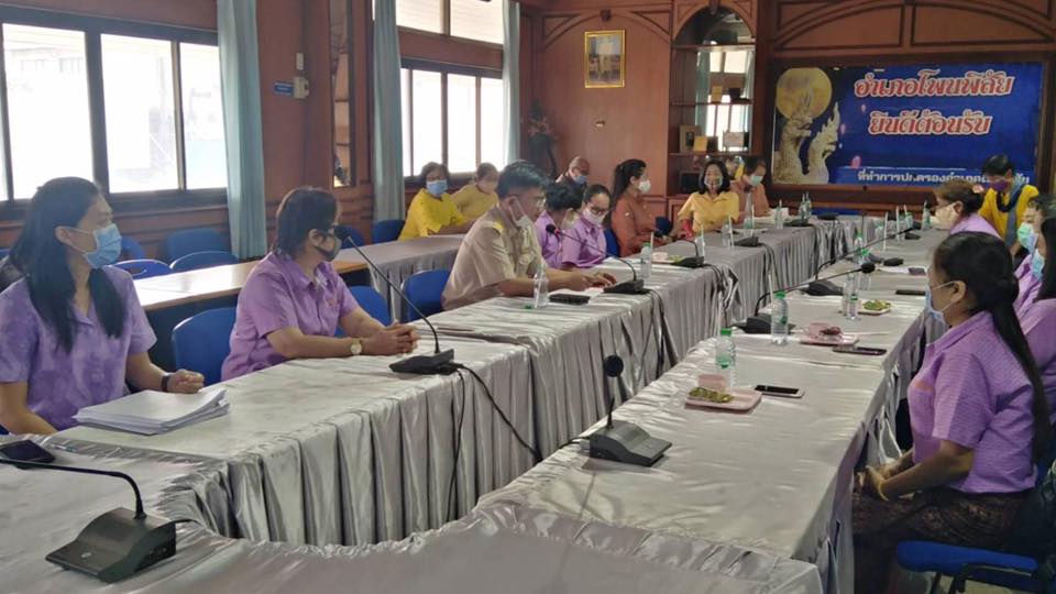 พช.หนองคาย ออกคัดเลือกคนกองทุนพัฒนาบทบาทสตรีดีเด่นระดับจังหวัด ประจำปี 2563