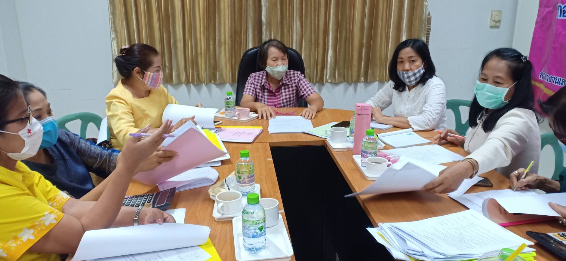 ♦️ “ประชุมคณะกรรมการขับเคลื่อนกองทุนพัฒนาบทบาทสตรีฯ ประจำเดือน มิถุนายน 2563