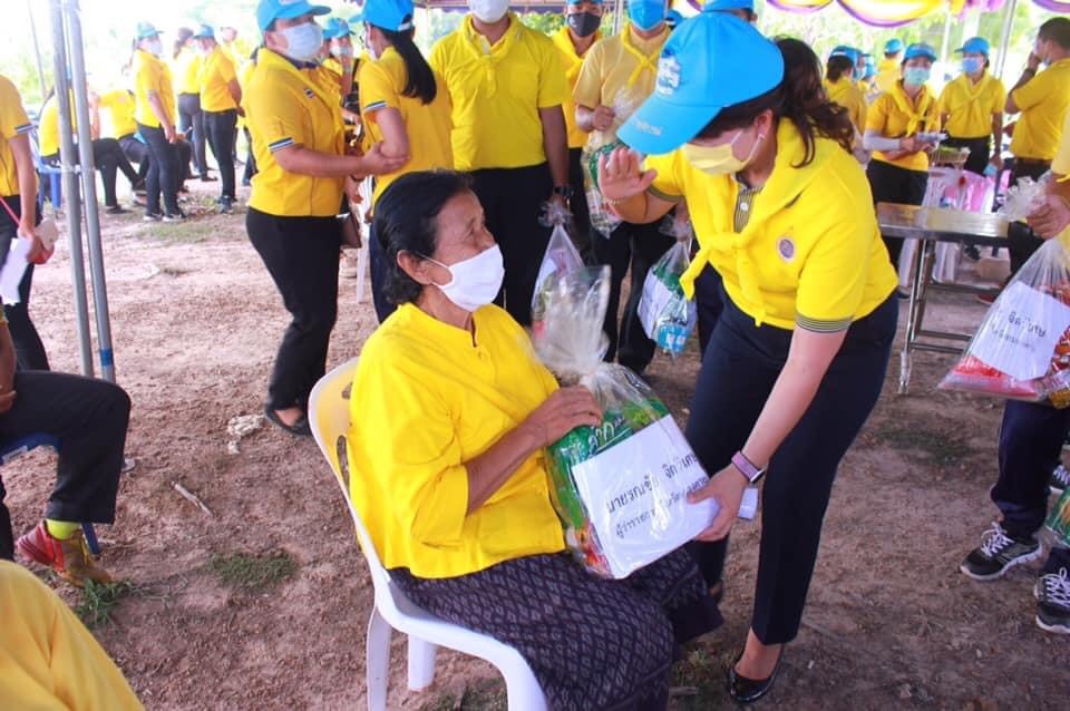 พช.หนองคาย ร่วมกิจกรรมจิตอาสา เนื่องในโอกาสวันเฉลิมพระชนมพรรษาสมเด็จพระนางเจ้าฯ พระบรมราชินี