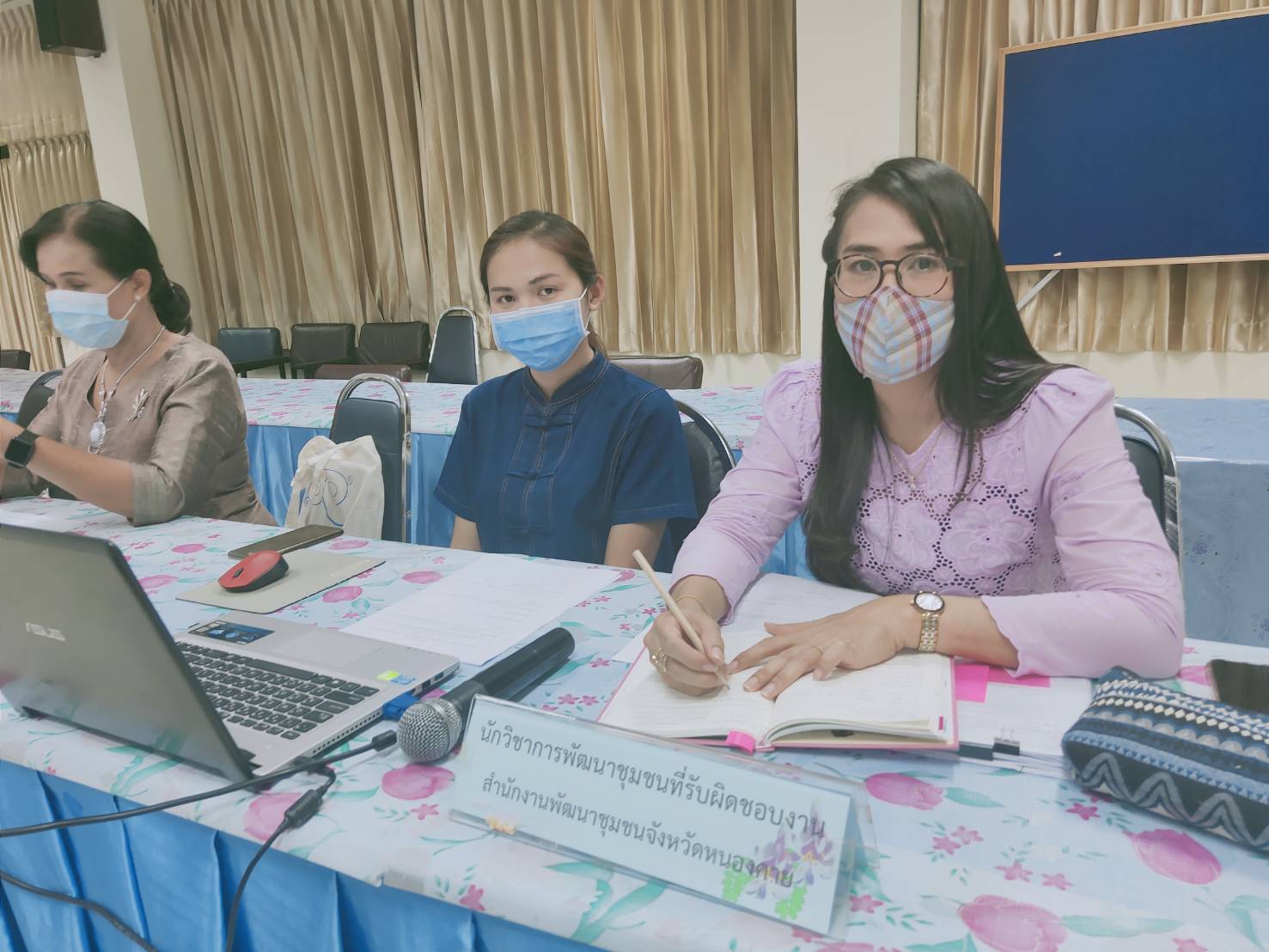 จังหวัดหนองคาย ประชุมคณะกรรมการตัดสินการประกวดผ้าสืบสาน อนุรักษ์ศิลป์ผ้าถิ่นไทย ดำรงไว้ในแผ่นดิน จังหวัดหนองคาย ครั้งที่ 1/2563
