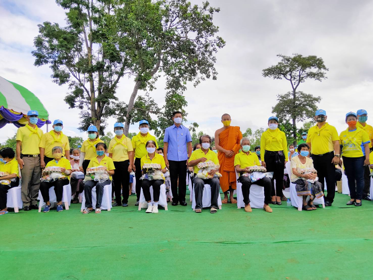 รกท.พจ.หนองคาย ร่วมโครงการรวมพลังสตรีอาสาพัฒนา ปลูกป่าเฉลิมพระเกียรติ เนื่องในโอกาสมหามงคลเฉลิมพระชนมพรรษา 42 พรรษา สมเด็จพระนางเจ้าสุทิดา พัชรสุธาพิมลลักษณ พระบรมราชินี