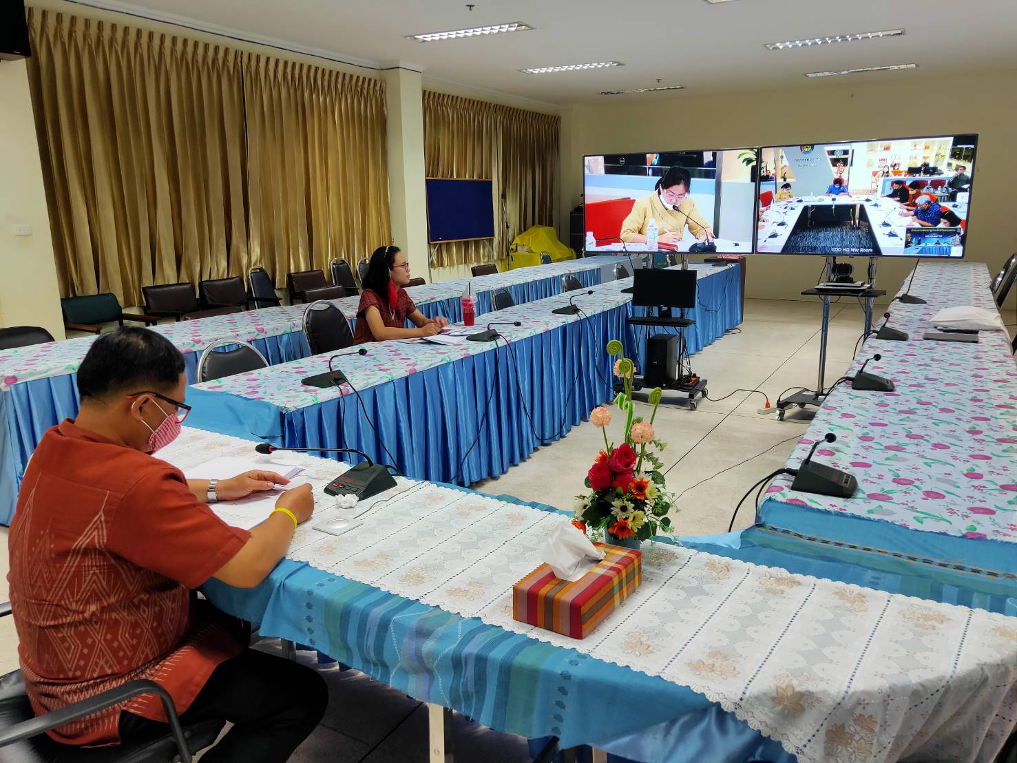 พช.หนองคาย ร่วมประชุมคณะทำงานติดตามเร่งรัดการใช้จ่ายงบประมาณรายจ่าย ประจำปีงบประมาณ พ.ศ. 2563 ของกรมการพัฒนาชุมชน ครั้งที่ 3/2563