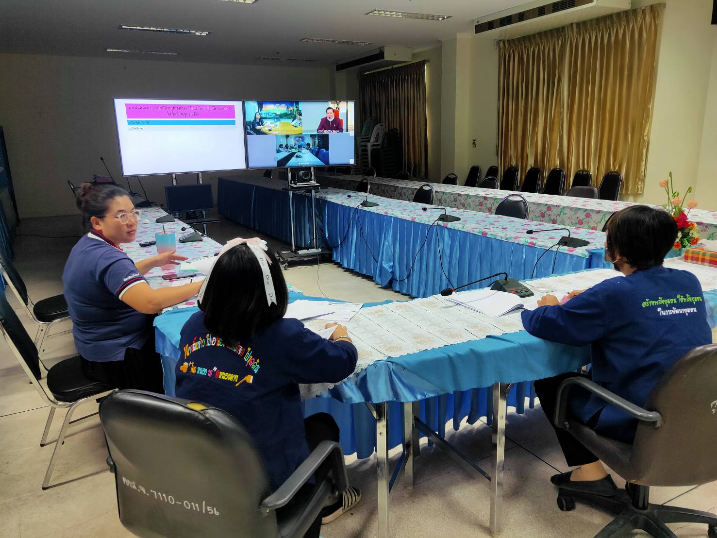 พช.หนองคาย ร่วมประชุม การชี้แจง เร่งรัด กำกับ ติดตาม การดำเนินงานกองทุนพัฒนาบทบาทสตรี ครั้งที่ 6/2563