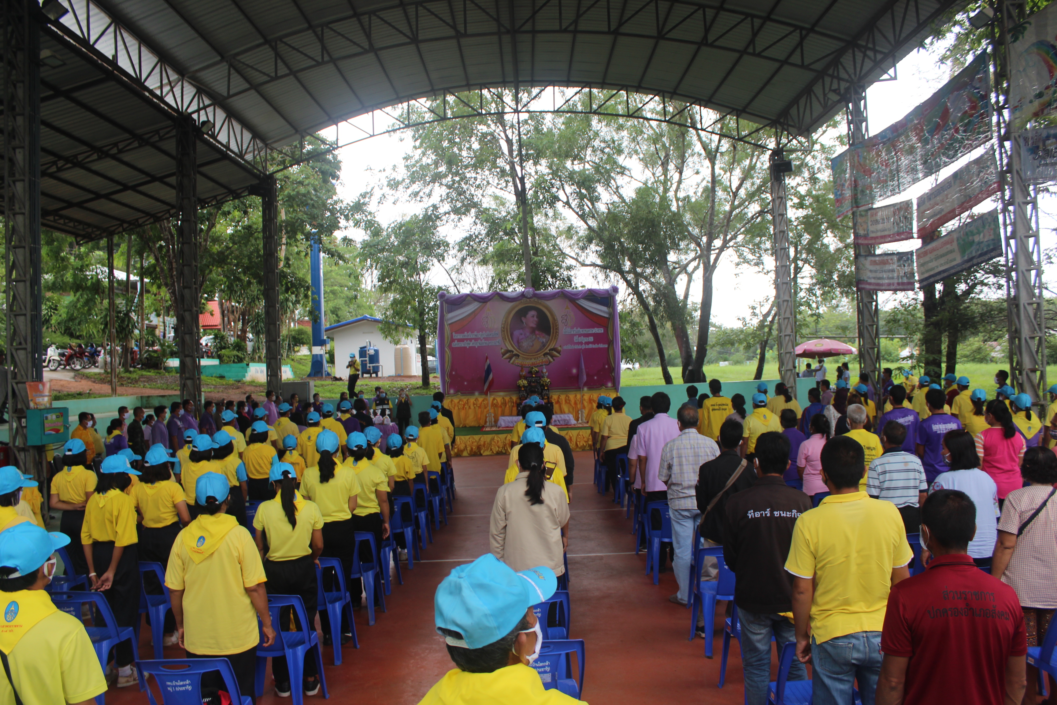 จังหวัดหนองคาย ดำเนินโครงการ “รวมพลังสตรีอาสาพัฒนา ปลูกป่าเฉลิมพระเกียรติ เนื่องในโอกาส วันเฉลิมพระชนมพรรษา สมเด็จพระนางเจ้าสุทิดา พัชรสุธาพิมลลักษณ พระบรมราชินี 3 มิถุนายน 2563 “
