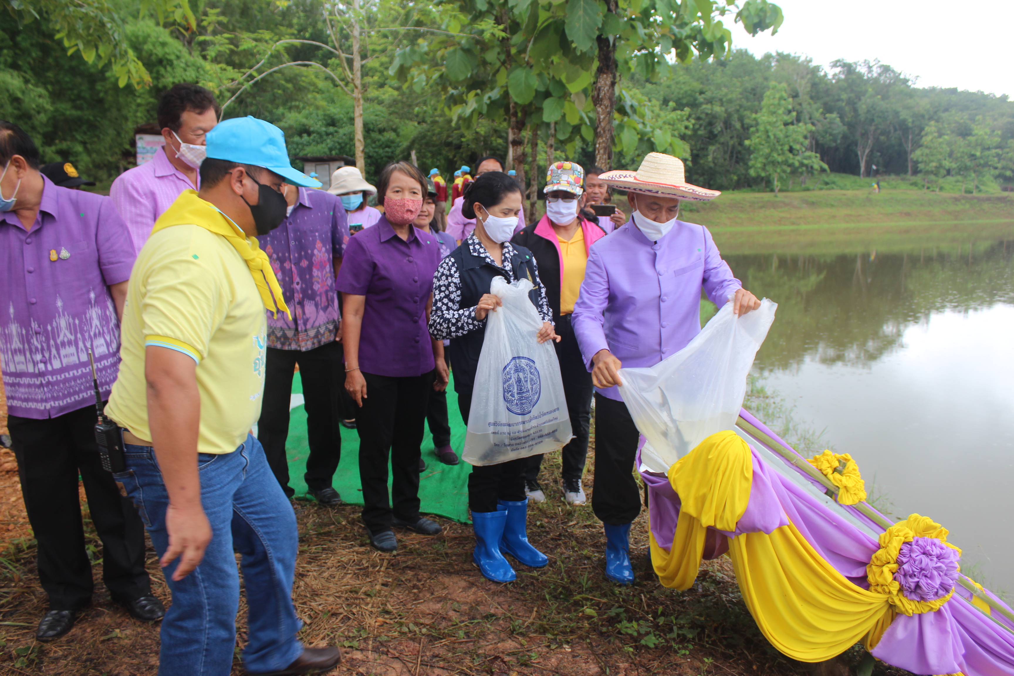 จังหวัดหนองคาย ดำเนินโครงการ “รวมพลังสตรีอาสาพัฒนา ปลูกป่าเฉลิมพระเกียรติ เนื่องในโอกาส วันเฉลิมพระชนมพรรษา สมเด็จพระนางเจ้าสุทิดา พัชรสุธาพิมลลักษณ พระบรมราชินี 3 มิถุนายน 2563 “