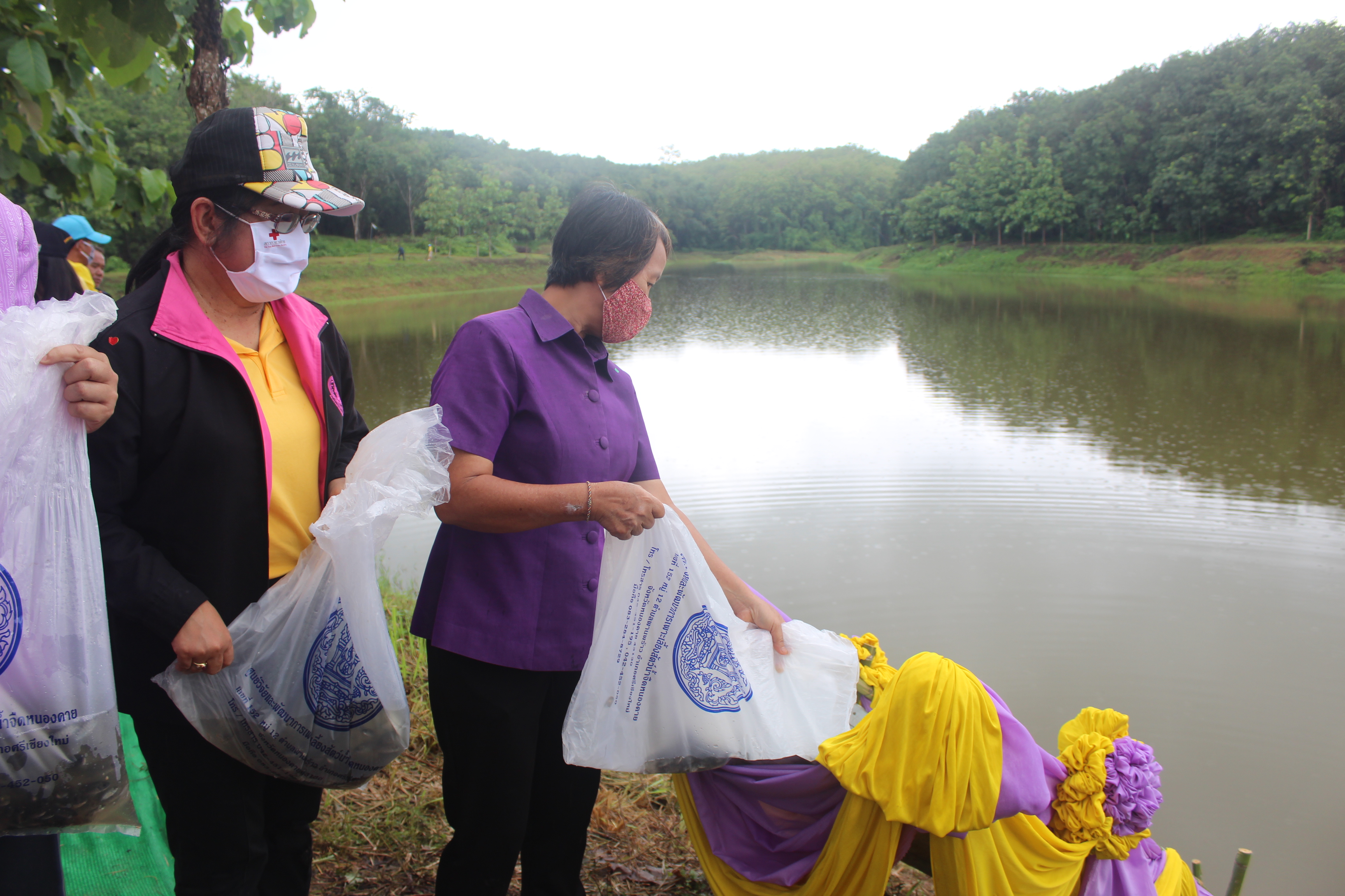 จังหวัดหนองคาย ดำเนินโครงการ “รวมพลังสตรีอาสาพัฒนา ปลูกป่าเฉลิมพระเกียรติ เนื่องในโอกาส วันเฉลิมพระชนมพรรษา สมเด็จพระนางเจ้าสุทิดา พัชรสุธาพิมลลักษณ พระบรมราชินี 3 มิถุนายน 2563 “