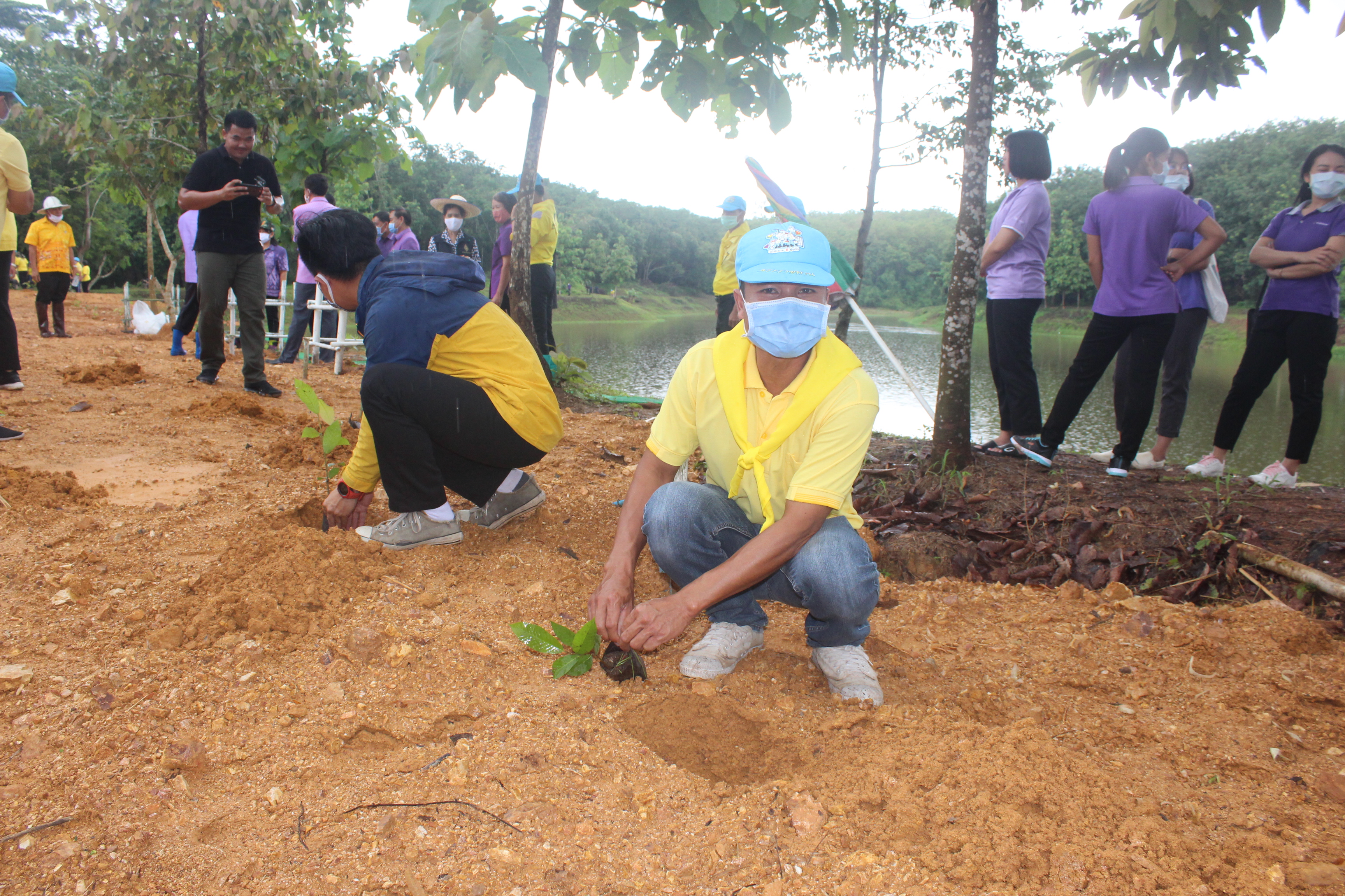 จังหวัดหนองคาย ดำเนินโครงการ “รวมพลังสตรีอาสาพัฒนา ปลูกป่าเฉลิมพระเกียรติ เนื่องในโอกาส วันเฉลิมพระชนมพรรษา สมเด็จพระนางเจ้าสุทิดา พัชรสุธาพิมลลักษณ พระบรมราชินี 3 มิถุนายน 2563 “