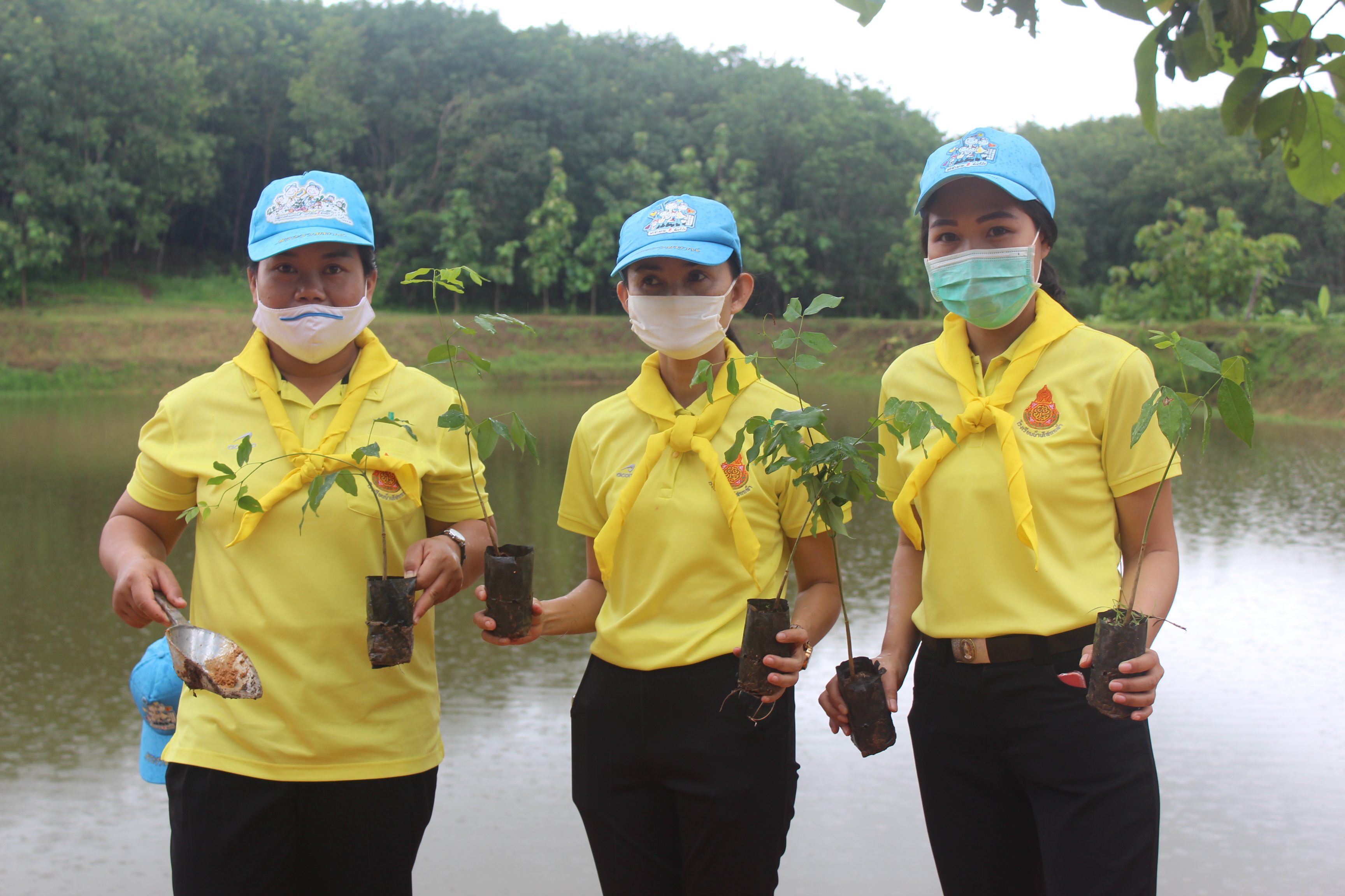 จังหวัดหนองคาย ดำเนินโครงการ “รวมพลังสตรีอาสาพัฒนา ปลูกป่าเฉลิมพระเกียรติ เนื่องในโอกาส วันเฉลิมพระชนมพรรษา สมเด็จพระนางเจ้าสุทิดา พัชรสุธาพิมลลักษณ พระบรมราชินี 3 มิถุนายน 2563 “
