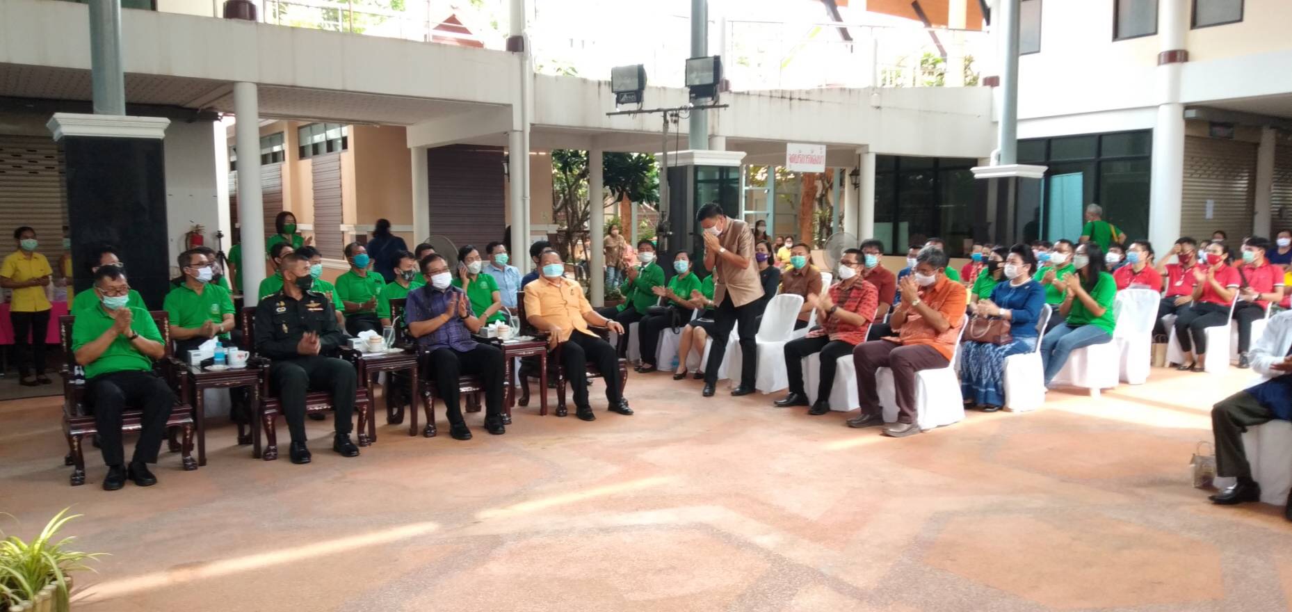 ? “พช.หนองคาย ร่วมพิธีเปิดงานตลาดนัดสินค้าเกษตรปลอดภัยจังหวัดหนองคาย (NK Farmer Market)”