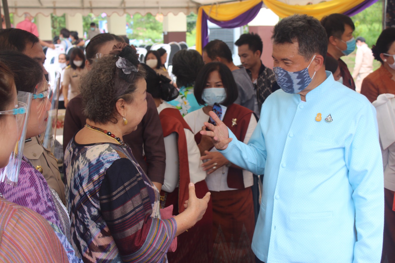 ประธานสภาสตรีแห่งชาติในพระบรมราชินูปถัมภ์ มอบถุงยังชีพของสภาสตรีแห่งชาติในพระบรมราชินูปถัมภ์ ตามโครงการ “เติมความสุขบรรเทาความทุกข์ด้วยการแบ่งปัน”