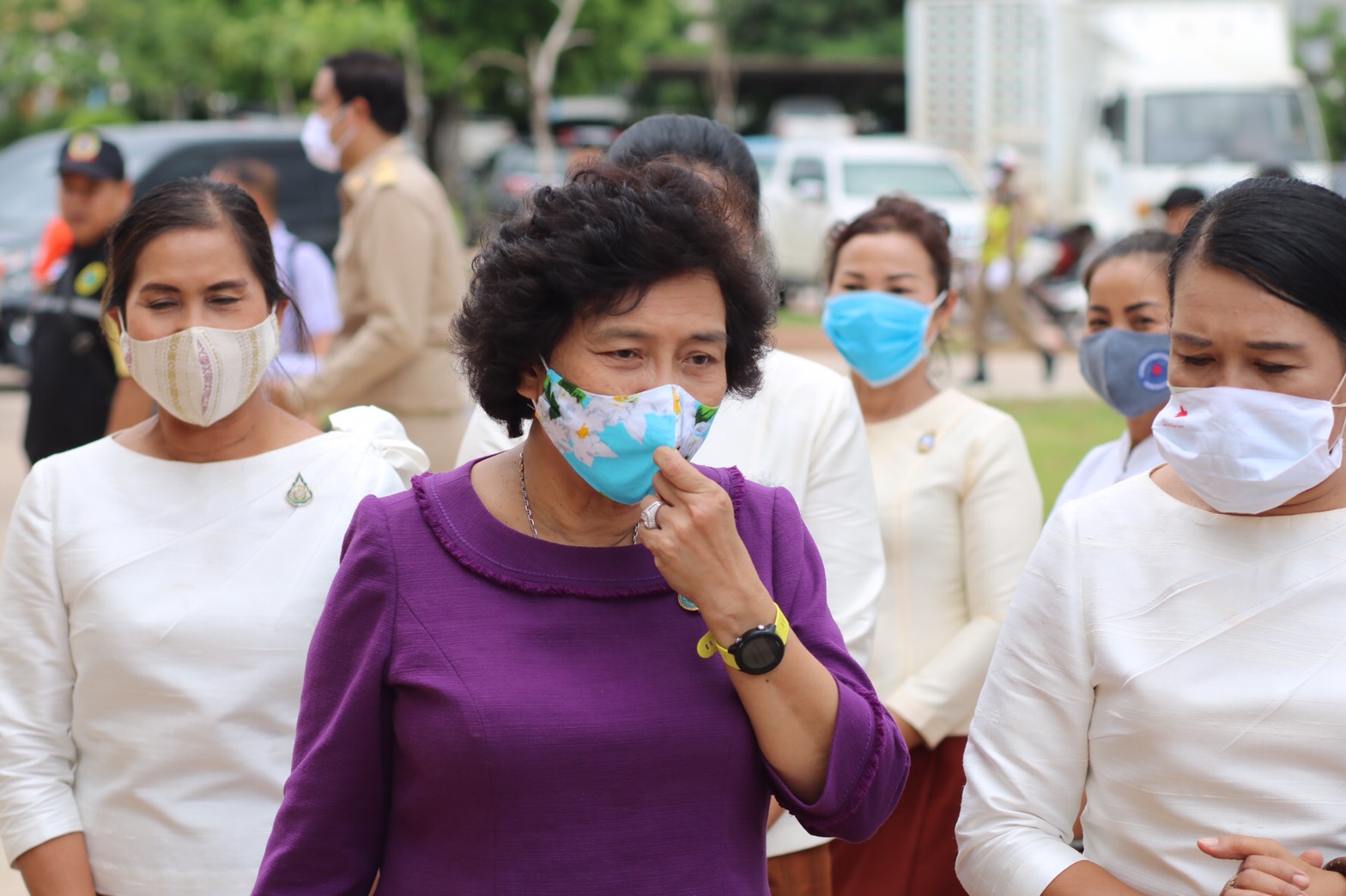 ประธานสภาสตรีแห่งชาติในพระบรมราชินูปถัมภ์ มอบถุงยังชีพของสภาสตรีแห่งชาติในพระบรมราชินูปถัมภ์ ตามโครงการ “เติมความสุขบรรเทาความทุกข์ด้วยการแบ่งปัน”
