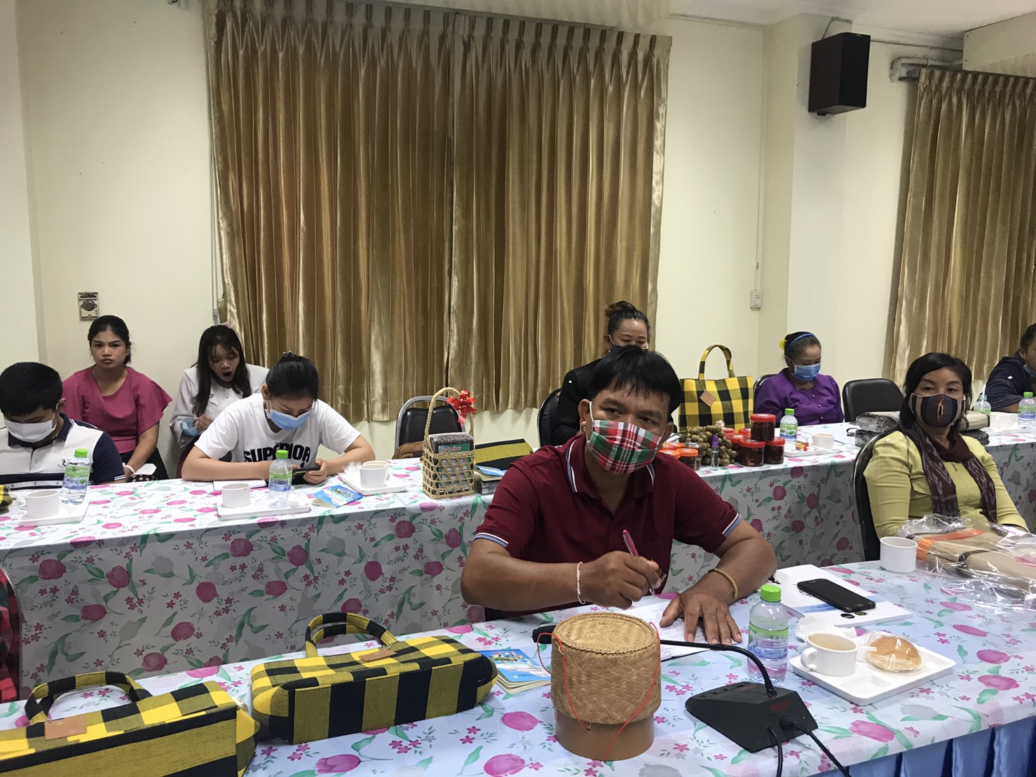 OTOP หนองคาย พลิกเกมส์การขาย สู้ Covid 19 เปิดคอร์สขายออนไลน์