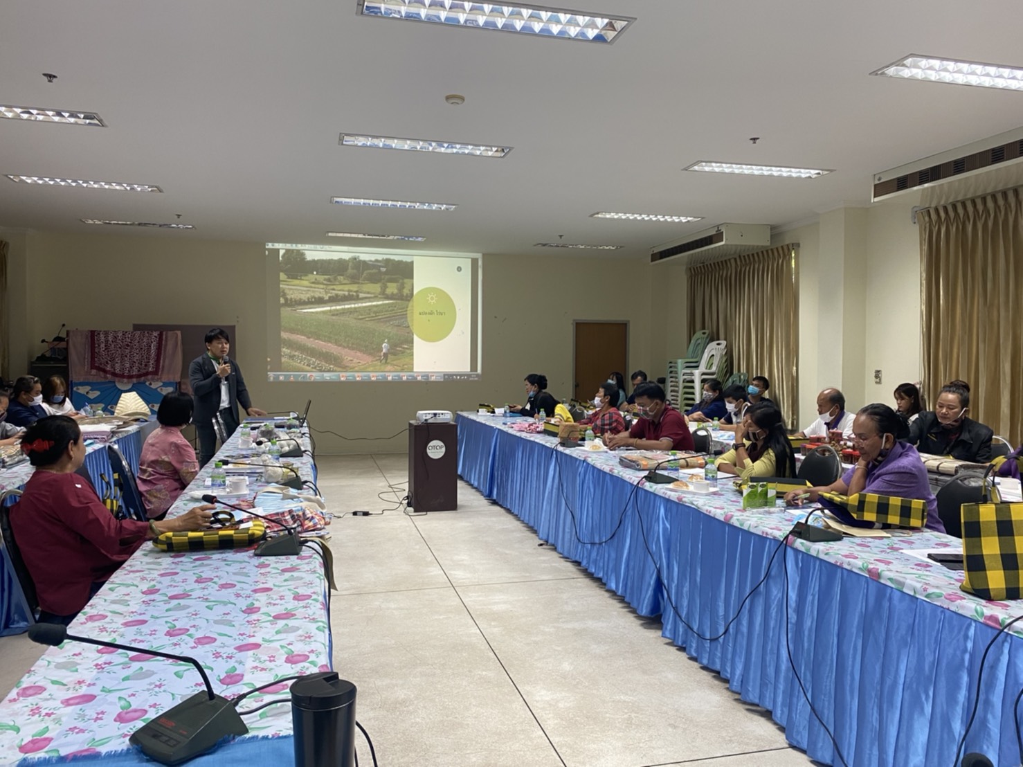 OTOP หนองคาย พลิกเกมส์การขาย สู้ Covid 19 เปิดคอร์สขายออนไลน์