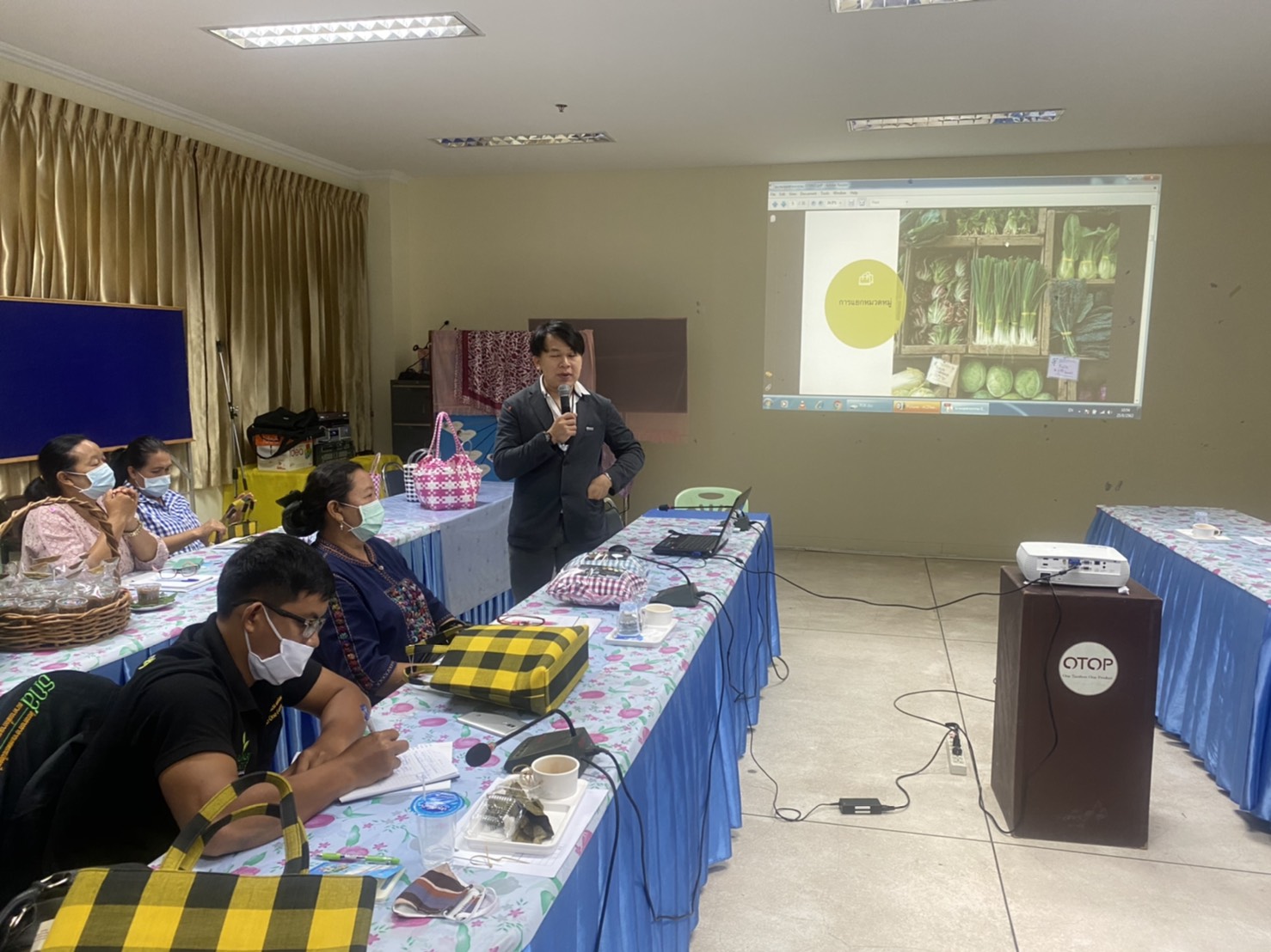 OTOP หนองคาย พลิกเกมส์การขาย สู้ Covid 19 เปิดคอร์สขายออนไลน์ รุ่นที่ 2