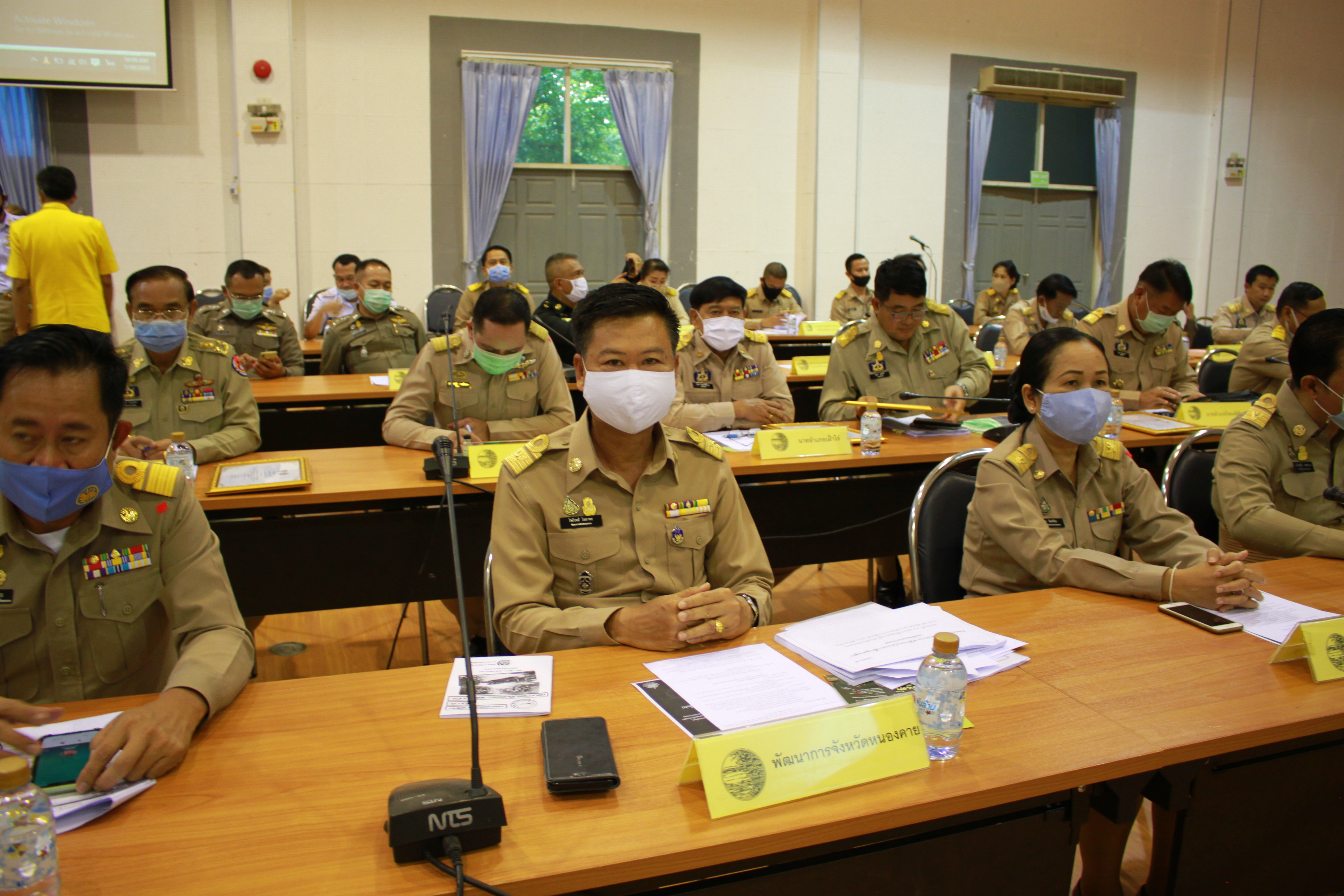 จังหวัดหนองคาย มอบเกียรติบัตร ให้แก่บุคคลต้นแบบ ระดับผู้บริหาร ในการ “น้อมนำแนวพระราชดำริของสมเด็จพระกนิษฐาธิราชเจ้า กรมสมเด็จพระเทพรัตนราชสุดาฯ สยามบรมราชกุมารี สู่แผนปฏิบัติการ 90 วัน ปลูกผักสวนครัว เพื่อสร้างความมั่นคงทางอาหาร”