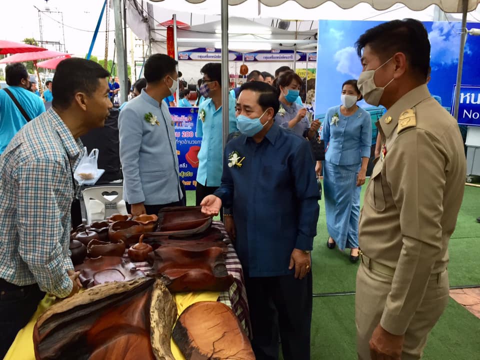 จังหวัดหนองคาย จัด พิธีเปิดโครงการ จัดแสดงและจำหน่ายผลิตภัณฑ์ OTOP สานสัมพันธ์สองแผ่นดิน จังหวัดหนองคาย “ฮักกันมั่นแก่น ค้าขายร่วมกัน -HugGan ManGaen Trade Together” ยิ่งใหญ่