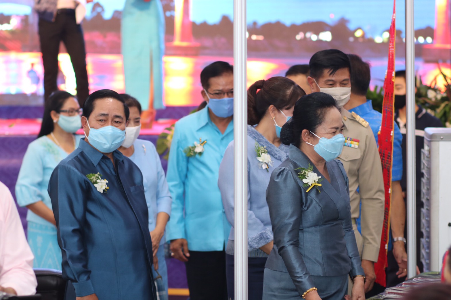 จังหวัดหนองคาย จัด พิธีเปิดโครงการ จัดแสดงและจำหน่ายผลิตภัณฑ์ OTOP สานสัมพันธ์สองแผ่นดิน จังหวัดหนองคาย “ฮักกันมั่นแก่น ค้าขายร่วมกัน -HugGan ManGaen Trade Together” ยิ่งใหญ่