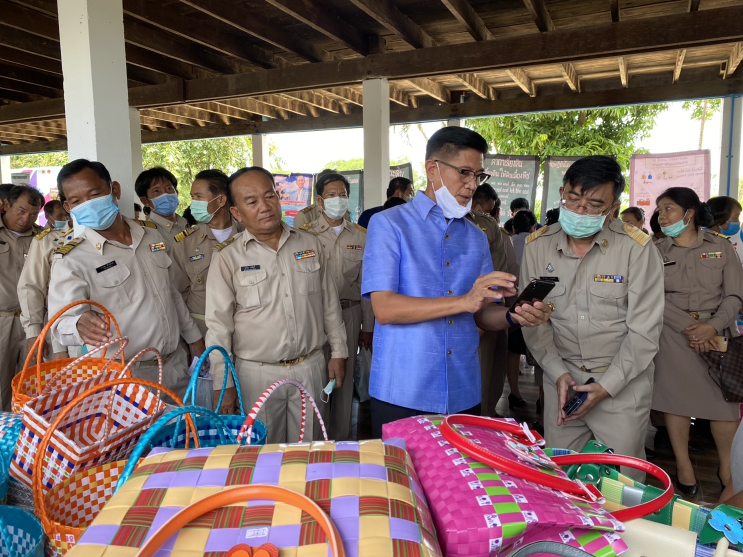 พจ.หนองคาย มอบผอ.กง.สารสนเทศฯ ร่วมโครงการปกป้องและเชิดชูสถาบันพระมหากษัตริย์ และ หน่วยบำบัดทุกข์ บำรุงสุข จังหวัดหนองคาย ประจำปีงบประมาณ พ.ศ. 2563 ณ อำเภอโพนพิสัย