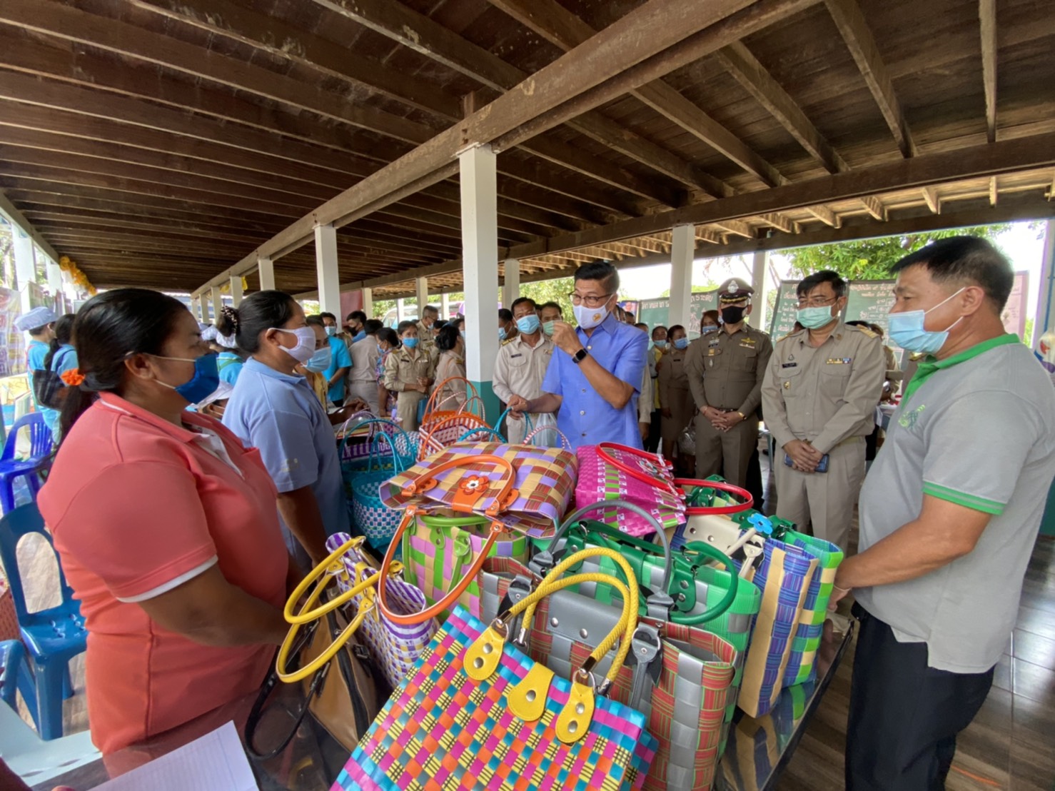 พจ.หนองคาย มอบผอ.กง.สารสนเทศฯ ร่วมโครงการปกป้องและเชิดชูสถาบันพระมหากษัตริย์ และ หน่วยบำบัดทุกข์ บำรุงสุข จังหวัดหนองคาย ประจำปีงบประมาณ พ.ศ. 2563 ณ อำเภอโพนพิสัย