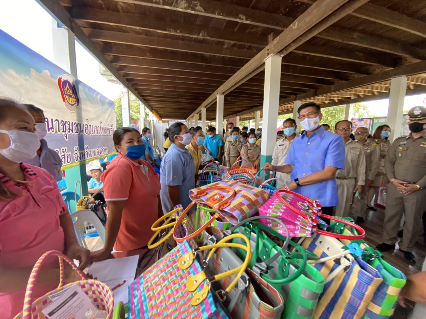 พจ.หนองคาย มอบผอ.กง.สารสนเทศฯ ร่วมโครงการปกป้องและเชิดชูสถาบันพระมหากษัตริย์ และ หน่วยบำบัดทุกข์ บำรุงสุข จังหวัดหนองคาย ประจำปีงบประมาณ พ.ศ. 2563 ณ อำเภอโพนพิสัย