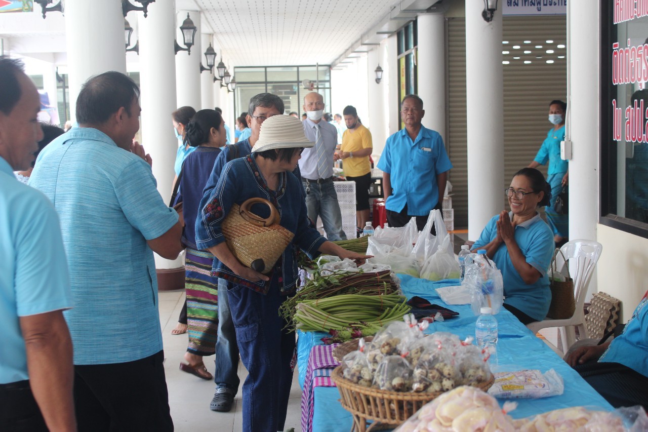 จังหวัดหนองคาย จัดโครงการพัฒนาศักยภาพผู้นำสตรี ด้านการแก้ไขปัญหาความยากจนและคนด้อยโอกาสของครัวเรือนสตรี (กองทุนพัฒนาบทบาทสตรีพี่เลี้ยงแก้จนคนหนองคาย)