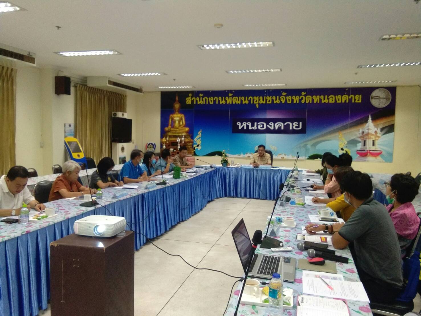 จ.หนองคาย ประชุม คณะกรรมการขับเคลื่อนศูนย์แสดงและจำหน่ายผลิตภัณฑ์ OTOP จังหวัดหนองคาย ครั้งที่ 3/2563