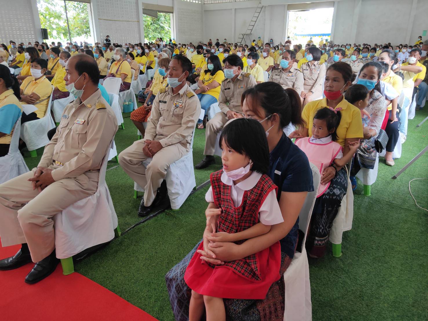 พช.หนองคาย ร่วมโครงการปกป้องและเชิดชูสถาบันพระมหากษัตริย์ และหน่วยบำบัดทุกข์ บำรุงสุข จังหวัดหนองคาย ณ อำเภอเมืองหนองคาย จังหวัดหนองคาย