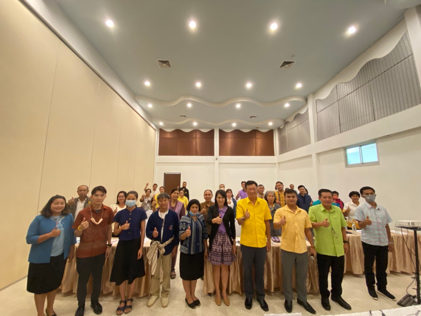 หนองคาย…ประชุมกลไกการขับเคลื่อนการจัดแสดง และจำหน่ายผลิตภัณฑ์ OTOP โครงการ OTOP เคลื่อนที่ (OTOP Mobile)