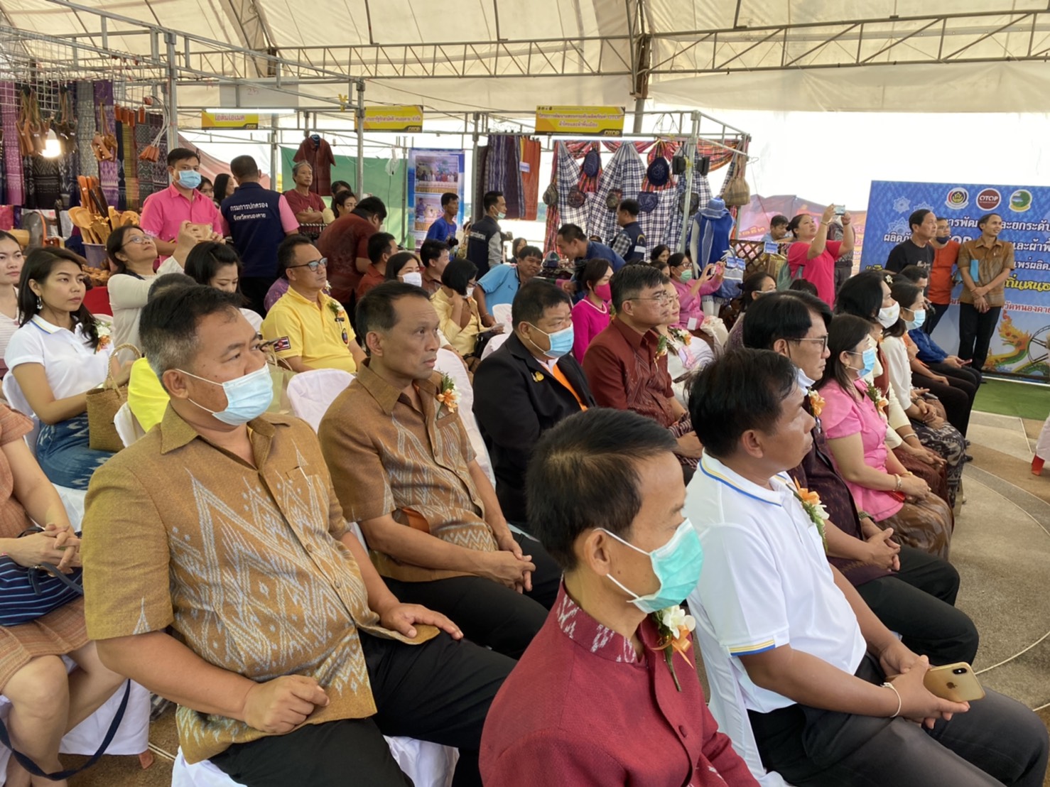 พช.หนองคาย “ร่วมสืบสานตำนาน บั้งไฟพญานาคโลก” จัดจำหน่ายสินค้า OTOP