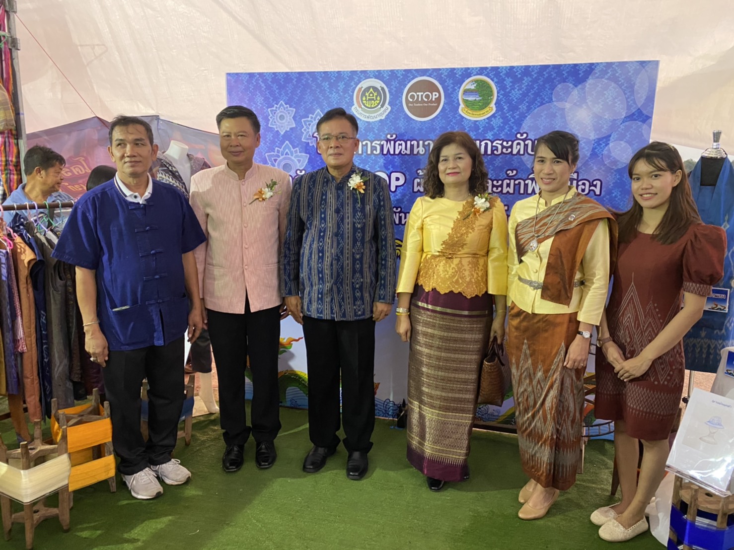 พช.หนองคาย “ร่วมสืบสานตำนาน บั้งไฟพญานาคโลก” จัดจำหน่ายสินค้า OTOP