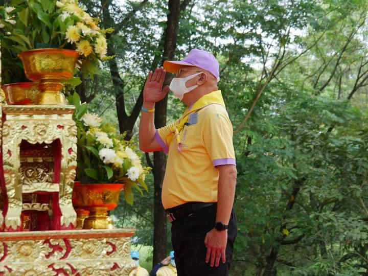 พัฒนาการจังหวัดหนองคาย ร่วม กิจกรรมจิตอาสาพัฒนาเพื่อสำนึกในพระมหากรุณาธิคุณ ในวันคล้ายนสวรรคต พระบาทสมเด็จพระบรมชนกาธิเบศร มหาภูมิพลอดุลยเดชมหาราช บรมนาถบพิตร “กิจกรรมพัฒนาปรับปรุงภูมิทัศน์หนองไผ่เกี้ย”