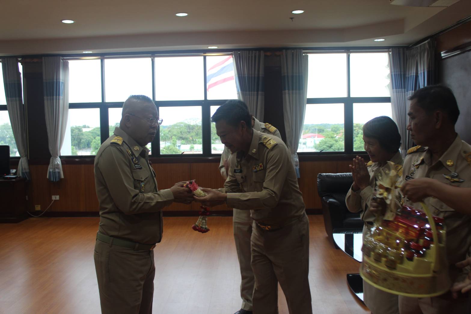 พช.หนองคาย เข้ารายงานตัวต่อ นายประเสริฐ ลือชาธนานนท์ ผู้ว่าราชการจังหวัดหนองคายคนใหม่