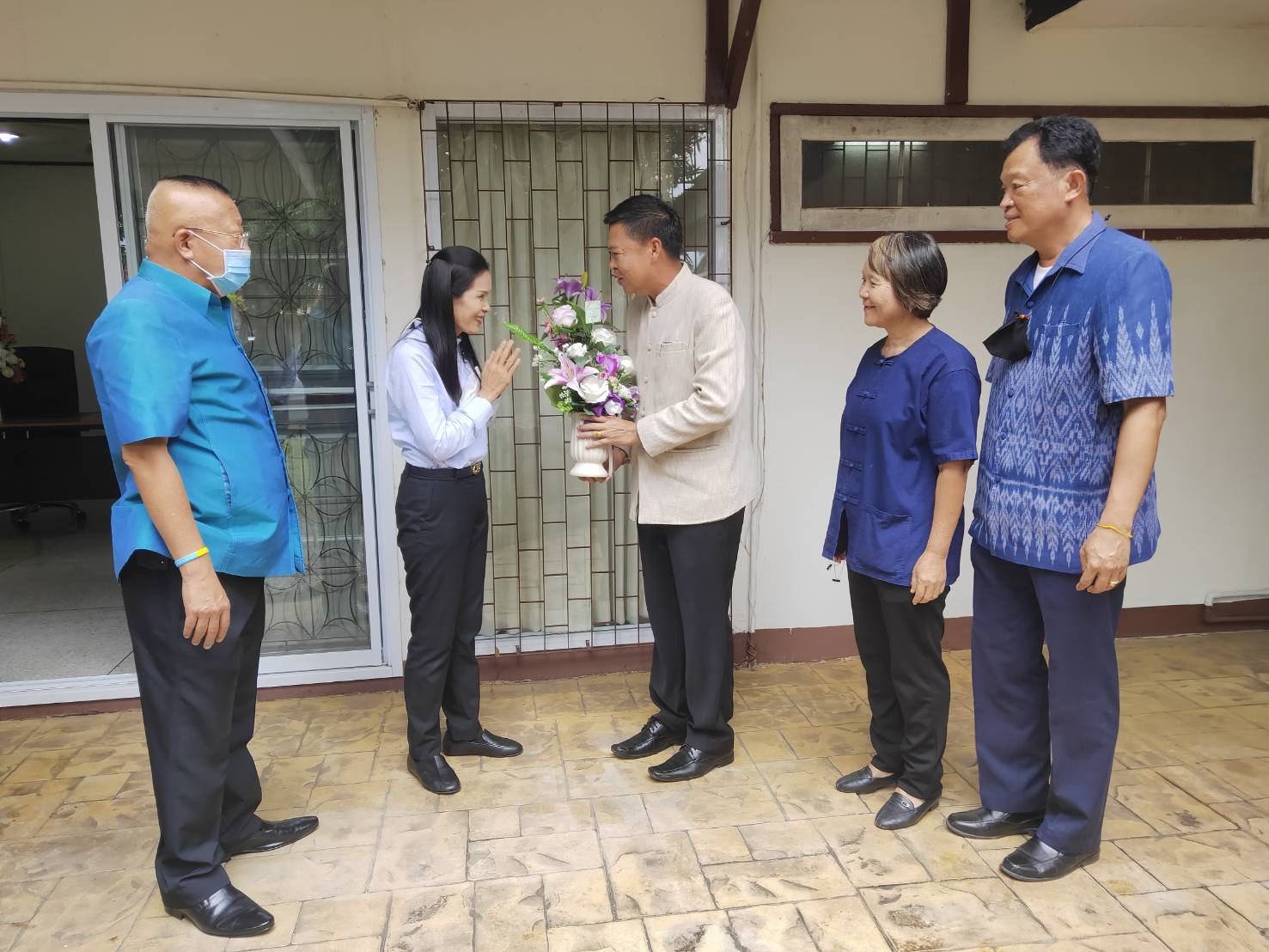 พช.หนองคาย แสดงความยินดีกับ นางสาวสิริมา วัฒโน ในโอกาสที่ย้ายมารับตำแหน่ง รองผู้ว่าราชการจังหวัดหนองคาย