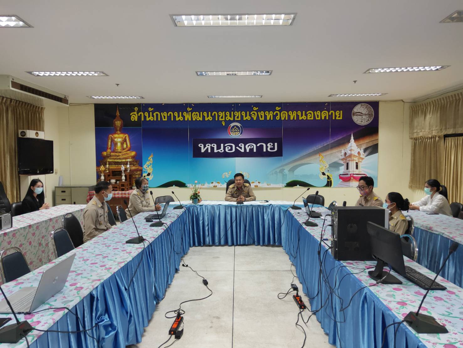 พจ.หนองคาย ฐมนิเทศและชี้แจงการสอบคัดเลือกฯ แก่ผู้มีสิทธิ์เข้ารับการคัดเลือก ในตำแหน่งนักการตลาดรุ่นใหม่ (OTOP)