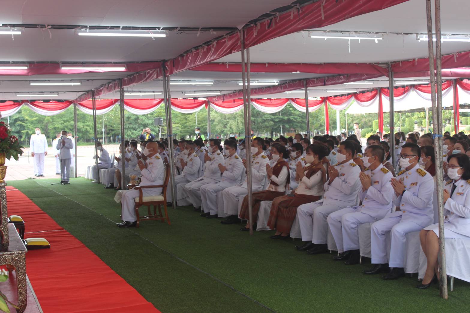 นายประเสริฐ ลือชาธนานนท์ ผู้ว่าราชการจังหวัดหนองคาย เป็นประธานพิธีน้อมรำลึกเนื่องในวันคล้ายวันพระราชสมภพครบ 120 ปี สมเด็จพระศรีนครินทราบรมราชชนนี