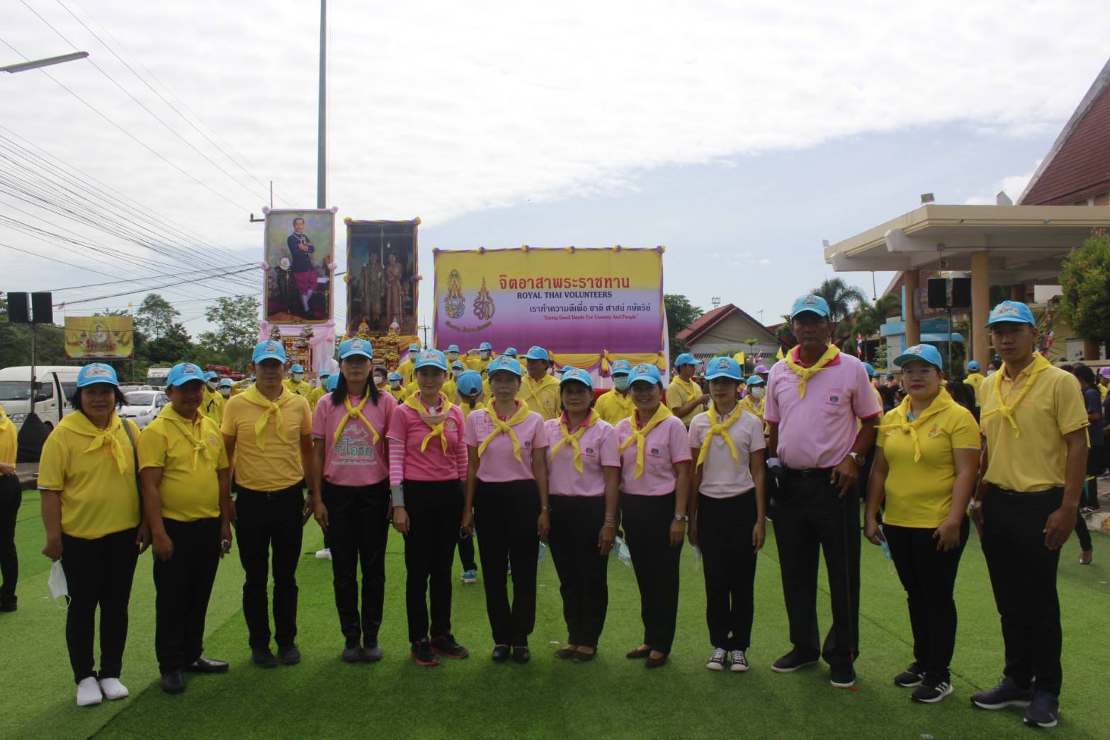 นายไพโรจน์ โสภาพร พัฒนาการจังหวัดหนองคาย ได้มอบหมายให้ นางสาวประภัสสร รัตนนาลี พัฒนาการอำเภอเมืองหนองคาย และข้าราชการในสังกัดสำนักงานพัฒนาชุมชนจังหวัดหนองคาย เข้าร่วมกิจกรรมจิตอาสา