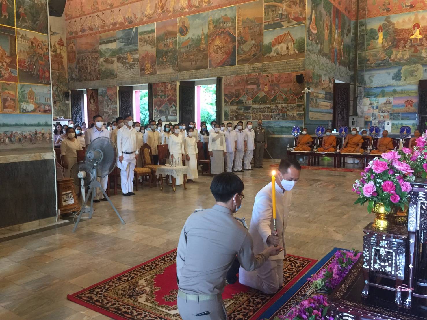 นายไพโรจน์ โสภาพร พัฒนาการจังหวัดหนองคาย ได้มอบหมายให้ นายสงวนศักดิ์ แก้วมุงคุณ นักวิชาการพัฒนาชุมชนชำนาญการ รักษาการในตำแหน่ง ผู้อำนวยการกลุ่มงานประสานฯ พร้อมด้วย นางณิชชา มณฑีรรัตน์ นักวิชาการพัฒนาชุมชนชำนาญการ เข้าร่วมพิธีสวดพระพุทธมนต์และเจริญจิตภาวนา