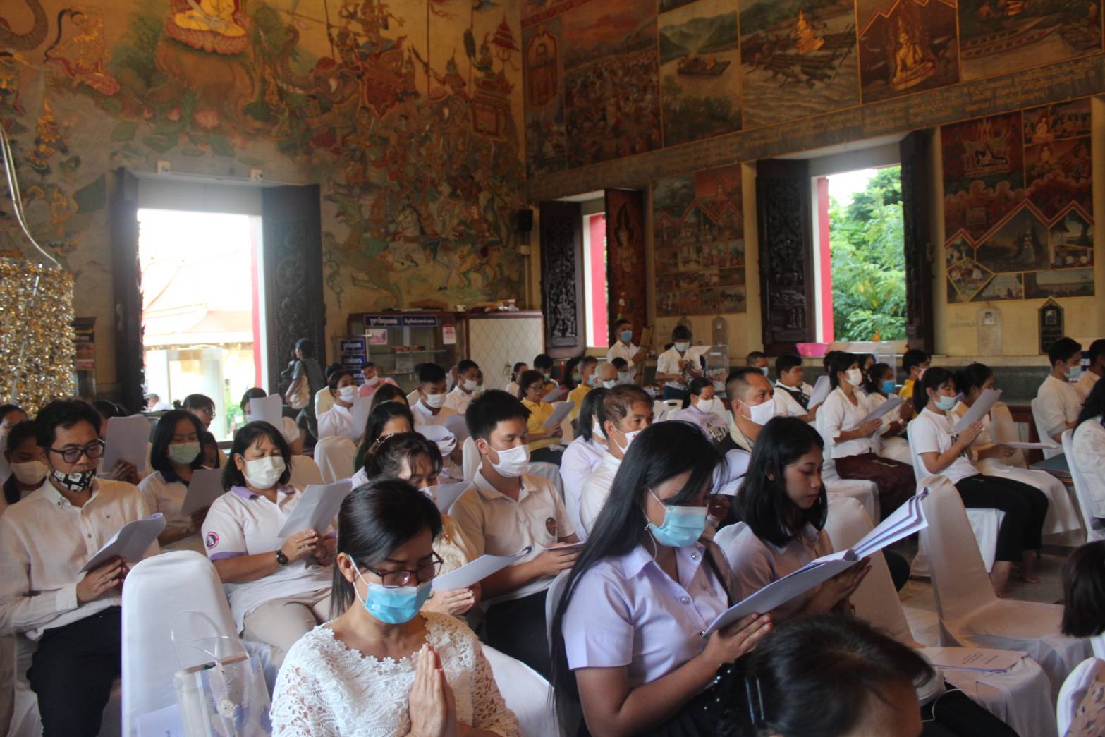 นายไพโรจน์ โสภาพร พัฒนาการจังหวัดหนองคาย ได้มอบหมายให้ นายสงวนศักดิ์ แก้วมุงคุณ นักวิชาการพัฒนาชุมชนชำนาญการ รักษาการในตำแหน่ง ผู้อำนวยการกลุ่มงานประสานฯ พร้อมด้วย นางณิชชา มณฑีรรัตน์ นักวิชาการพัฒนาชุมชนชำนาญการ เข้าร่วมพิธีสวดพระพุทธมนต์และเจริญจิตภาวนา