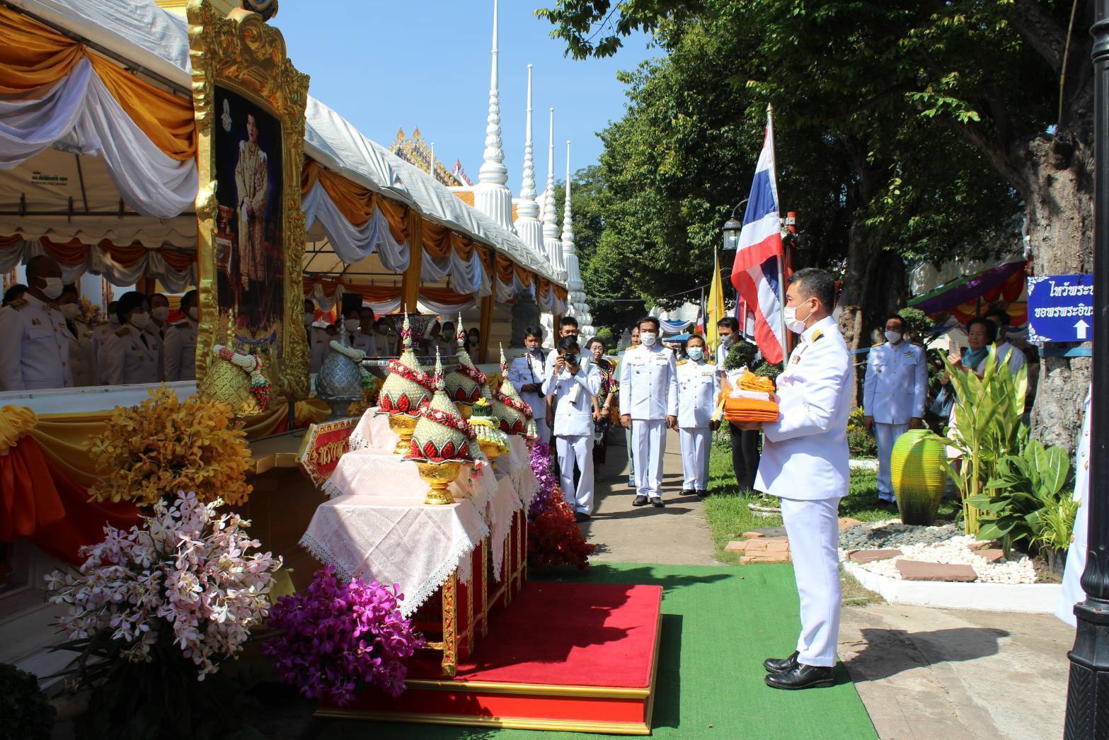 พช.หนองคาย : ร่วมพิธีถวายผ้าพระกฐินพระราชทาน กรมการพัฒนาชุมชน ประจำปี 2563 ณ วัดเสนาสนาราม ราชวรวิหาร อยุธยา