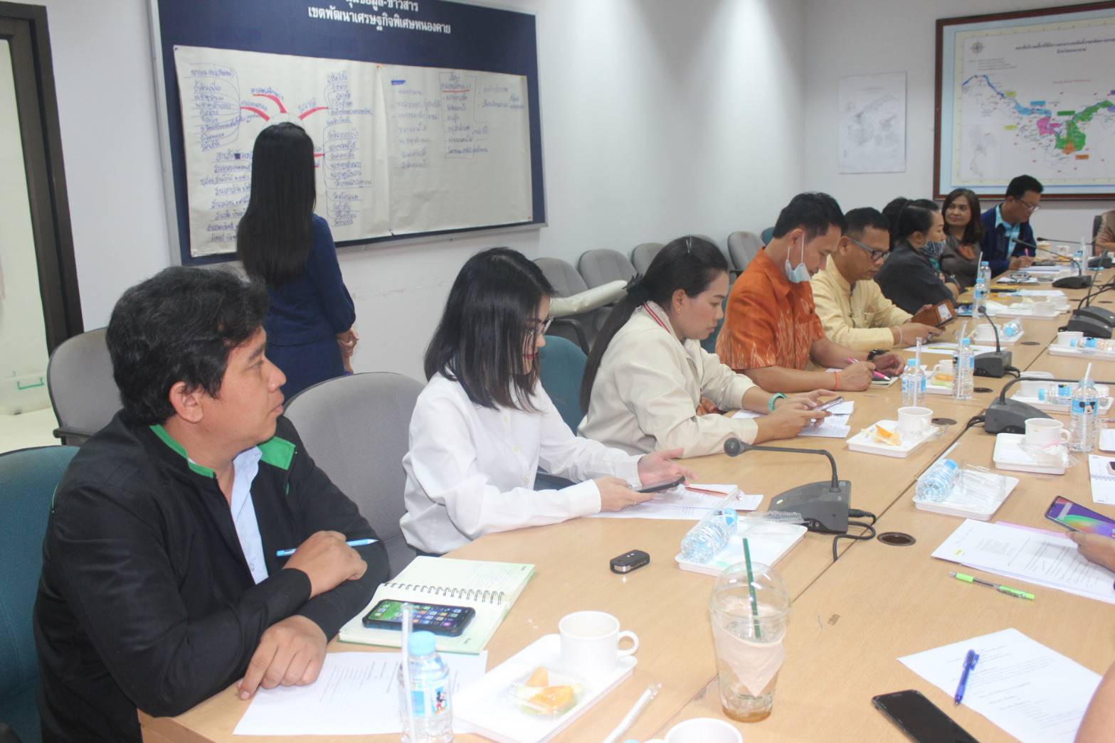 นายไพโรจน์ โสภาพร พัฒนาการจังหวัดหนองคาย เป็นประธานในการประชุมกำหนดเส้นทางการท่องเที่ยวในจังหวัดหนองคาย ” กิน นอน เที่ยว @ หนองคาย “